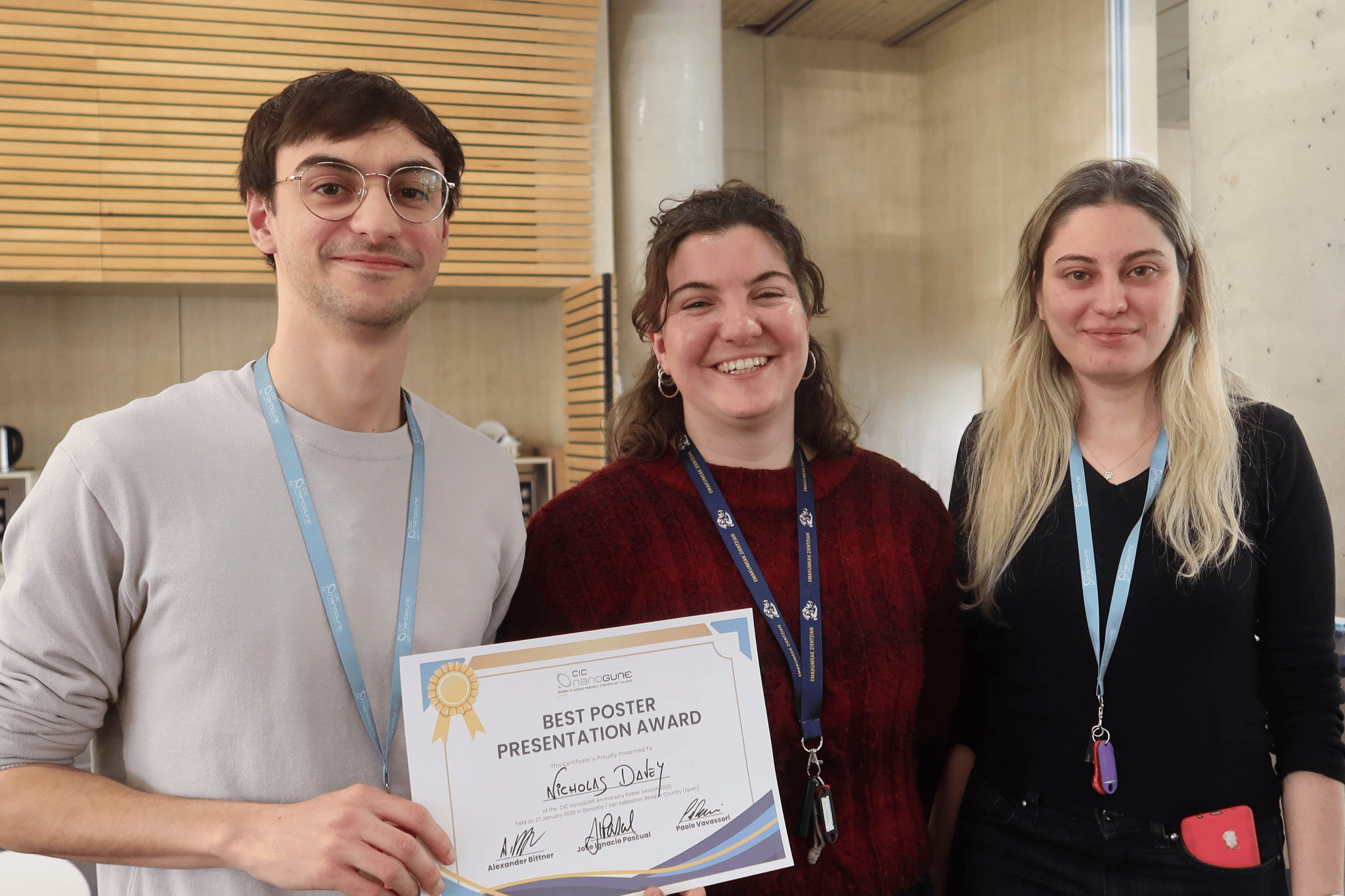 Nicholas Davey, Covadonga Álvarez and Nursu Erdogan at the Anniversary Poster Session