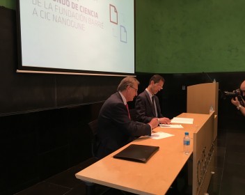 Firma acuerdo Fundación Barrié - CIC nanoGUNE